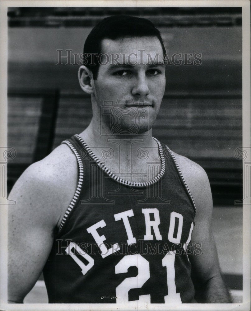 1964 Press Photo Terry Page, basketball - Historic Images