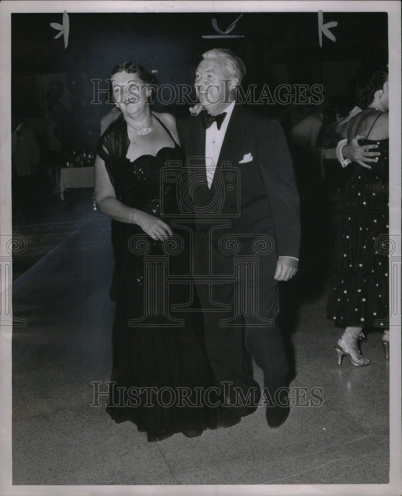 1951 Press Photo Mr. and mrs. William Packer - Historic Images