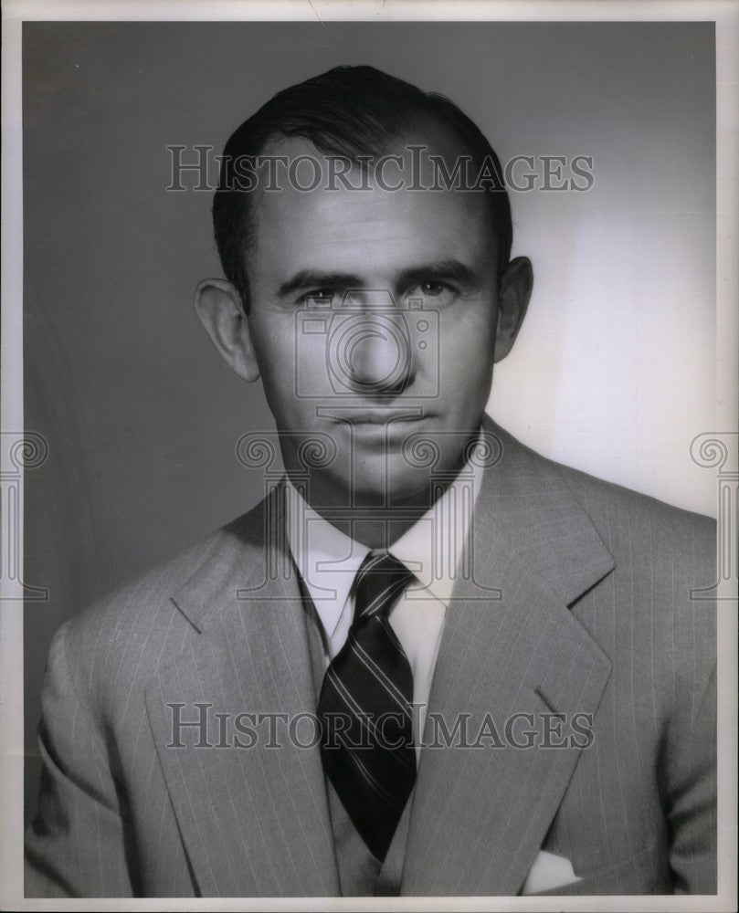 1954 Press Photo Frank Pate Sr. General Dynamic Corp - Historic Images