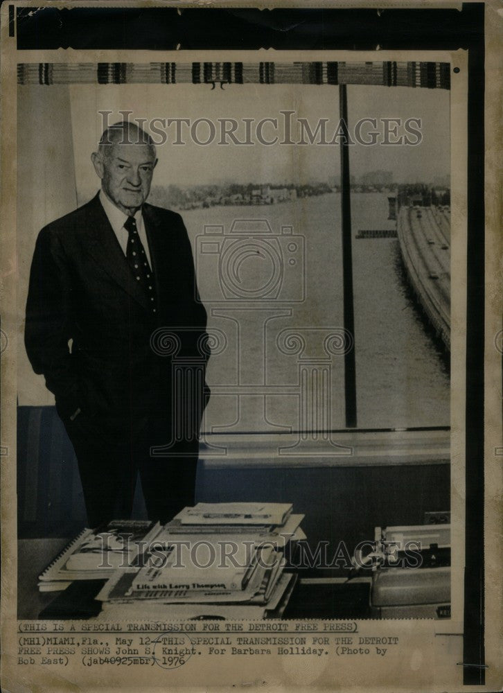 1975 Press Photo John Shively Knigh Newspaper Publisher - Historic Images