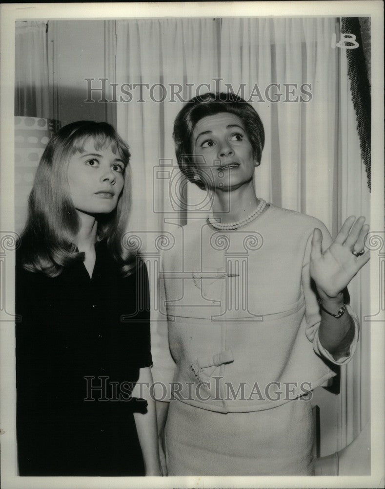 Press Photo Shirley Knight Katherine Bard - Historic Images