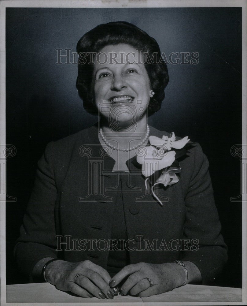 1966 Press Photo Mrs. Fred Knorr - Historic Images