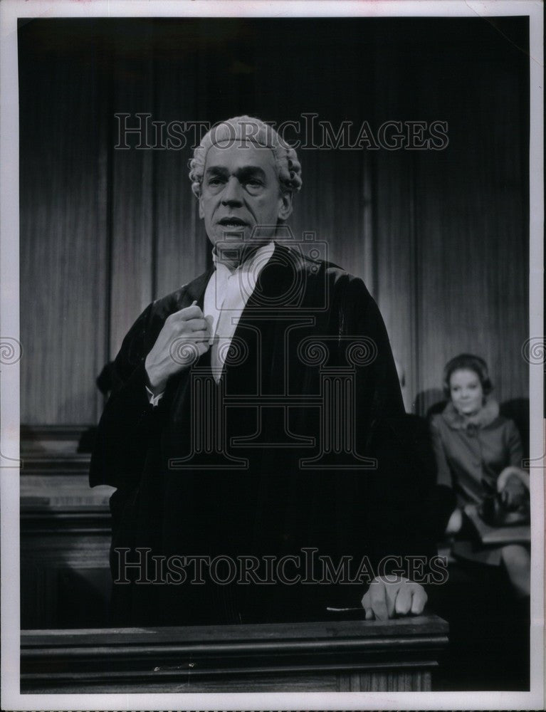 1968 Press Photo Paul Scofield in &quot;Man of the Species&quot; - Historic Images