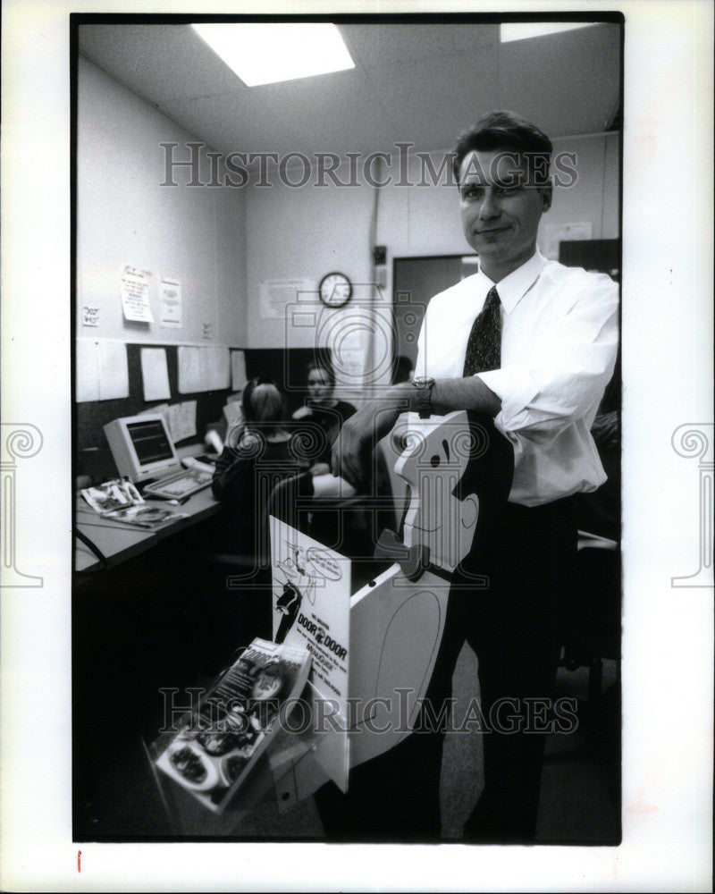 1992 Press Photo Kirk Scott Door 2 Door Restaurant - Historic Images