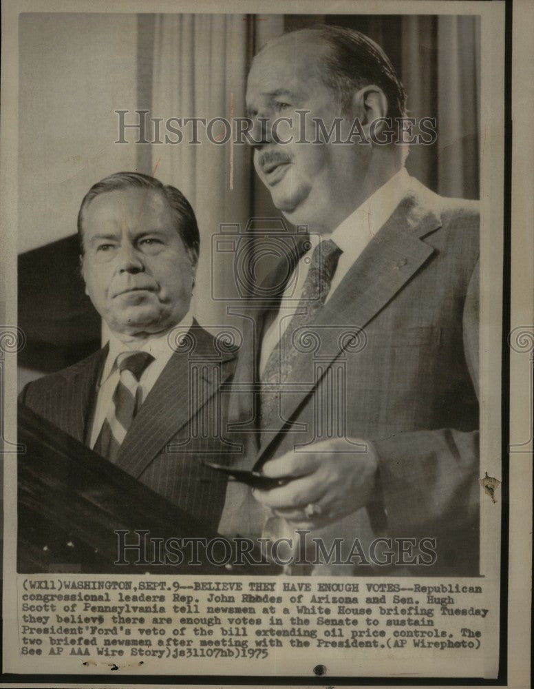 1975 Press Photo Sen. Hugh Scott - Historic Images