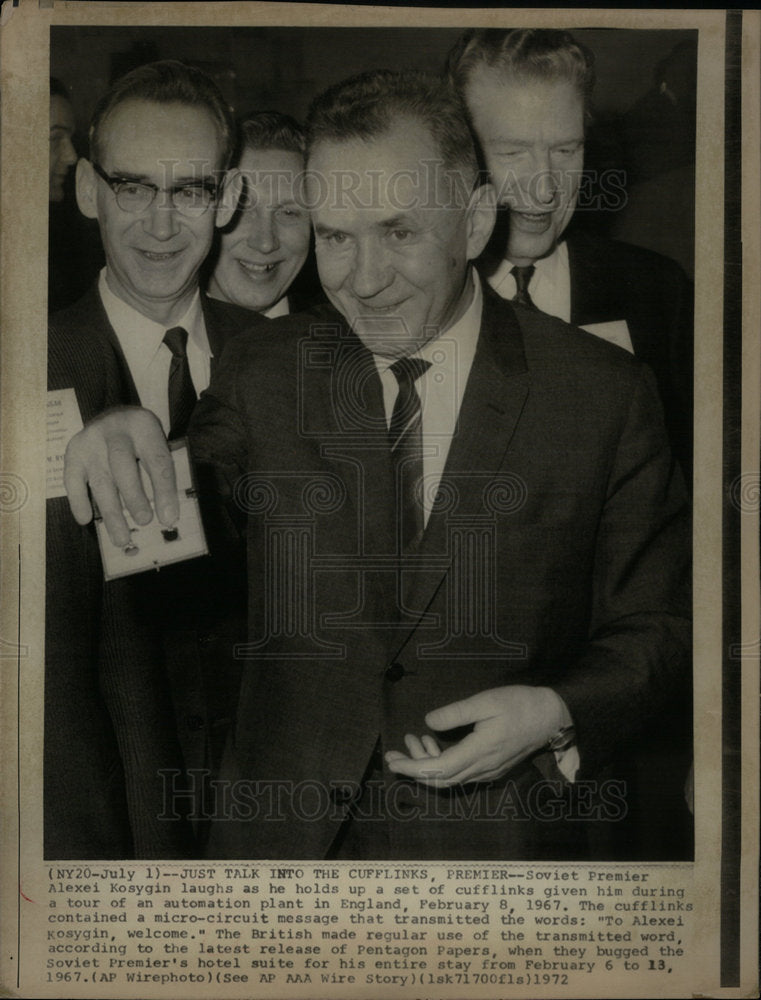 1972 Press Photo Soviet Premier Alexei Kosygin cufflink - Historic Images