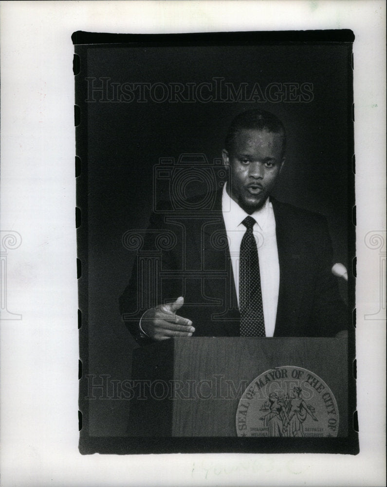 1989 Press Photo Adam Shakoor Coleman Young - DFPD15261- Historic Images