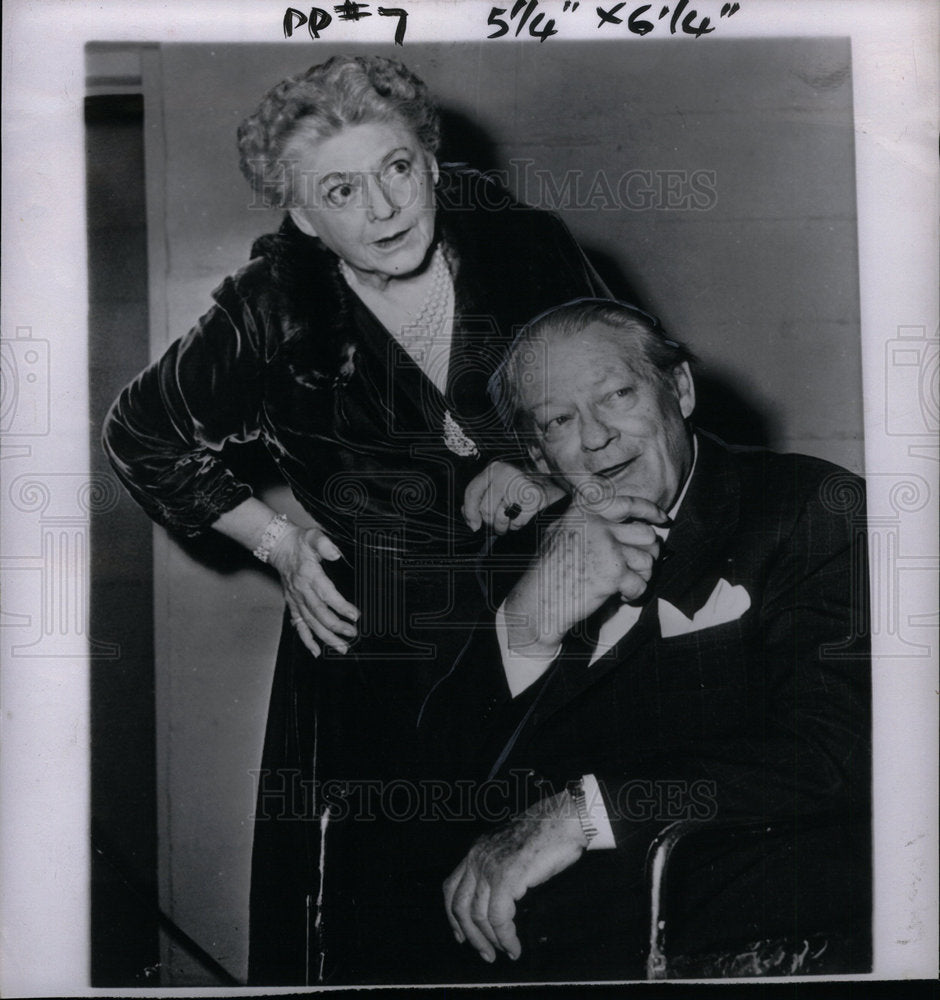 1954 Press Photo Lionel barrymore academy award winner - Historic Images