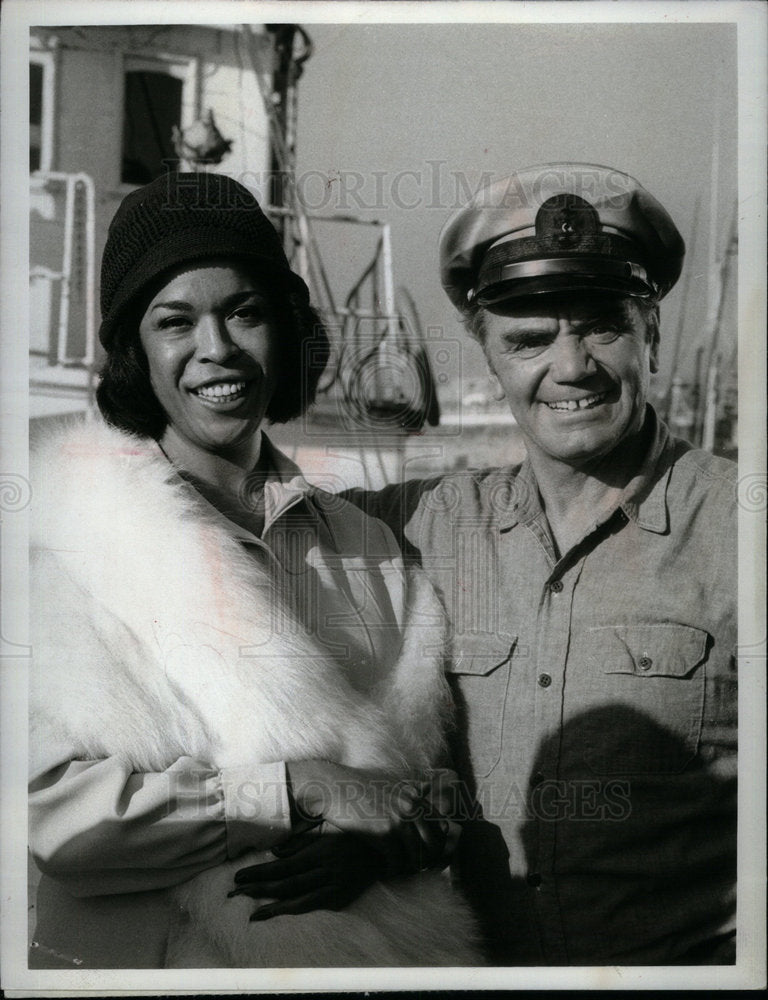 1974 Press Photo Della Reese Ernest Borgnine - Historic Images