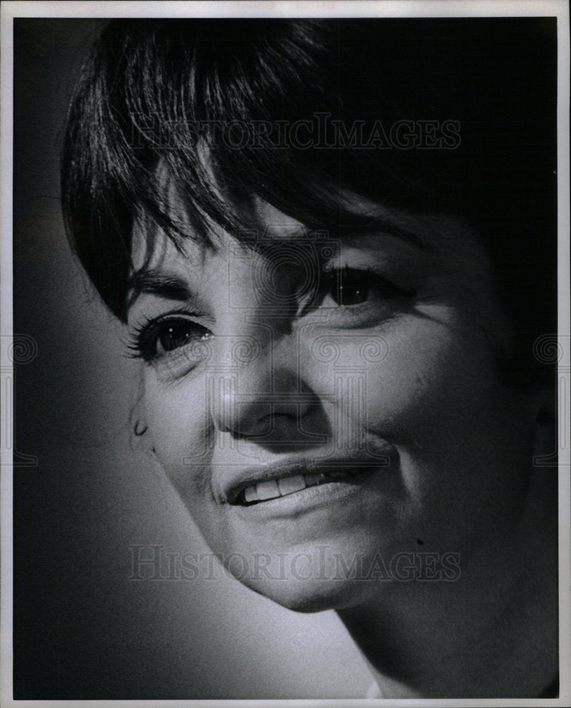 1966 June Valli singer - DFPD20773 - Historic Images