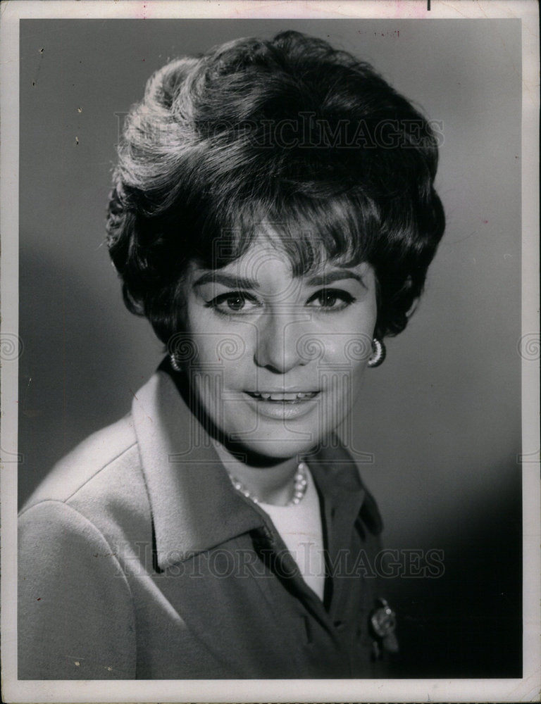 1972 Press Photo Barbara Walters embarrassing moment - Historic Images