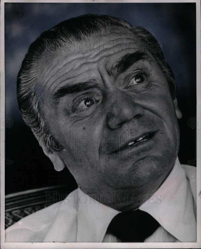 1974 Press Photo Ernst Borgnine Actor - Historic Images