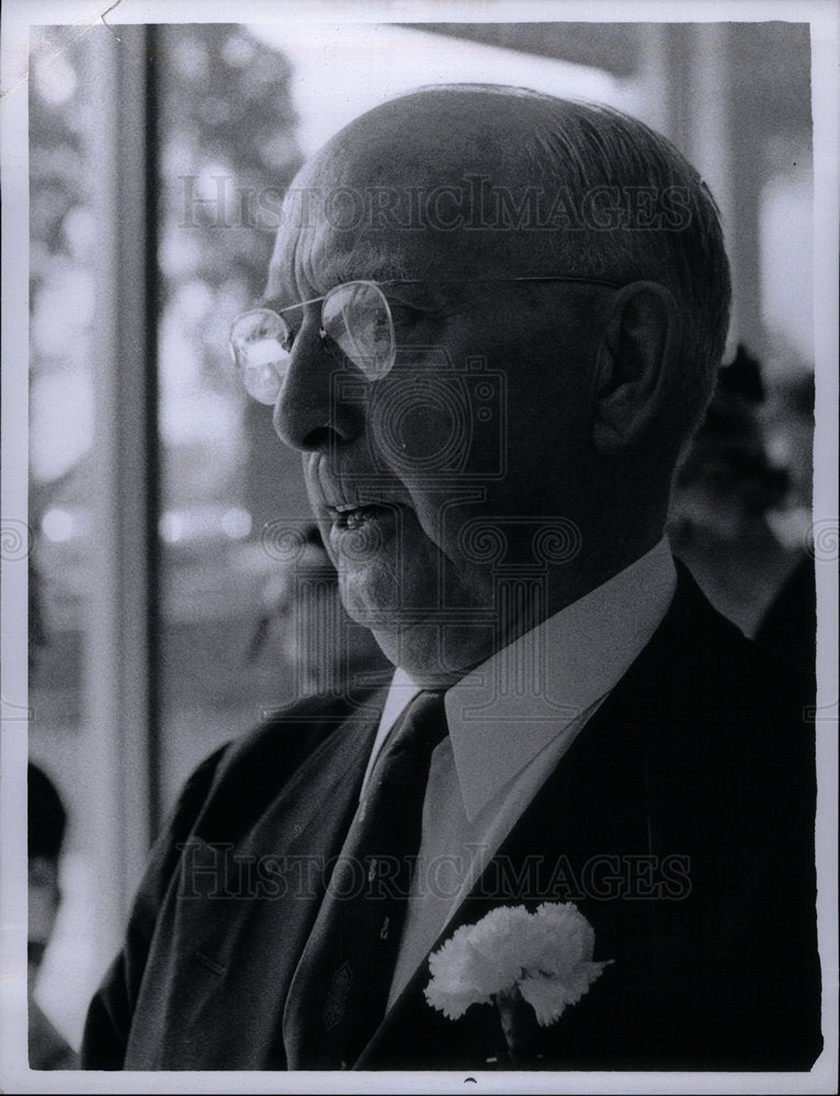 1959 Arthur Lederle Judge-Historic Images