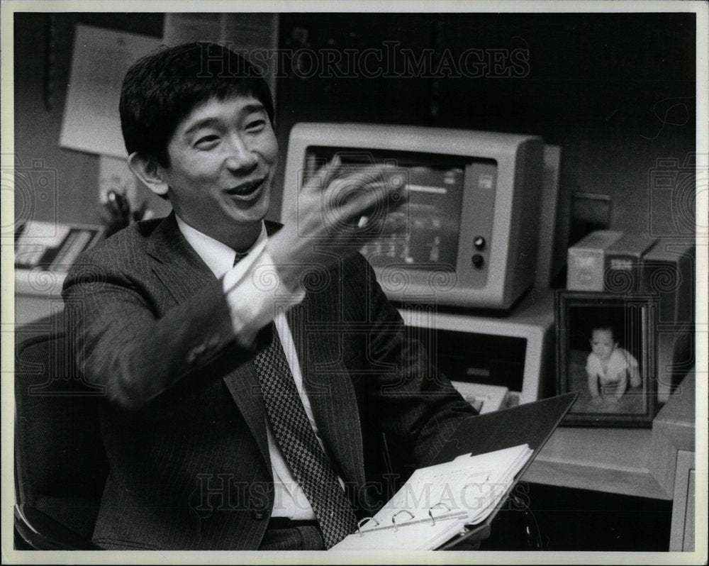 1984 Press Photo DAVID TING STATION BUSINESS MANAGER - Historic Images