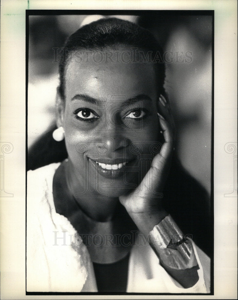 1987 Press Photo Naomi Ruth Sims African Businesswoman- Historic Images