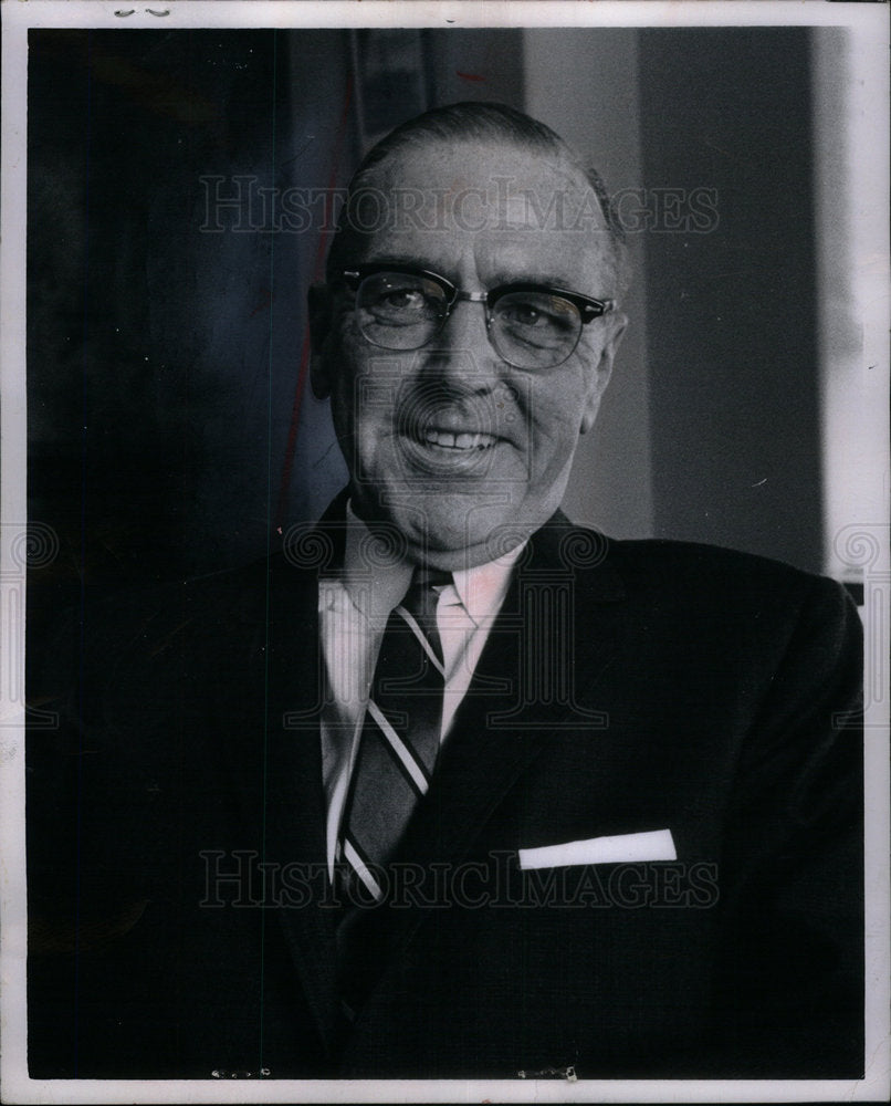 1985 Press Photo Daniel J. Ryan City welfare worker - Historic Images