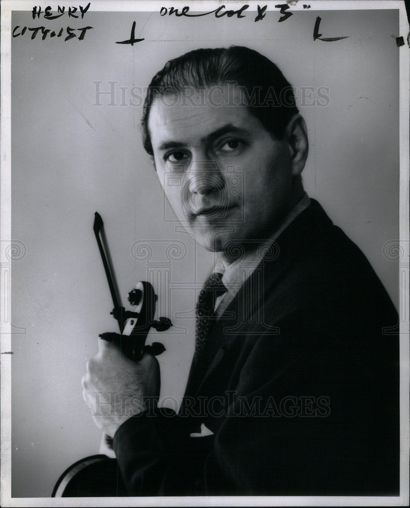 1956 Henry Siegl Violinist Seattle-Historic Images