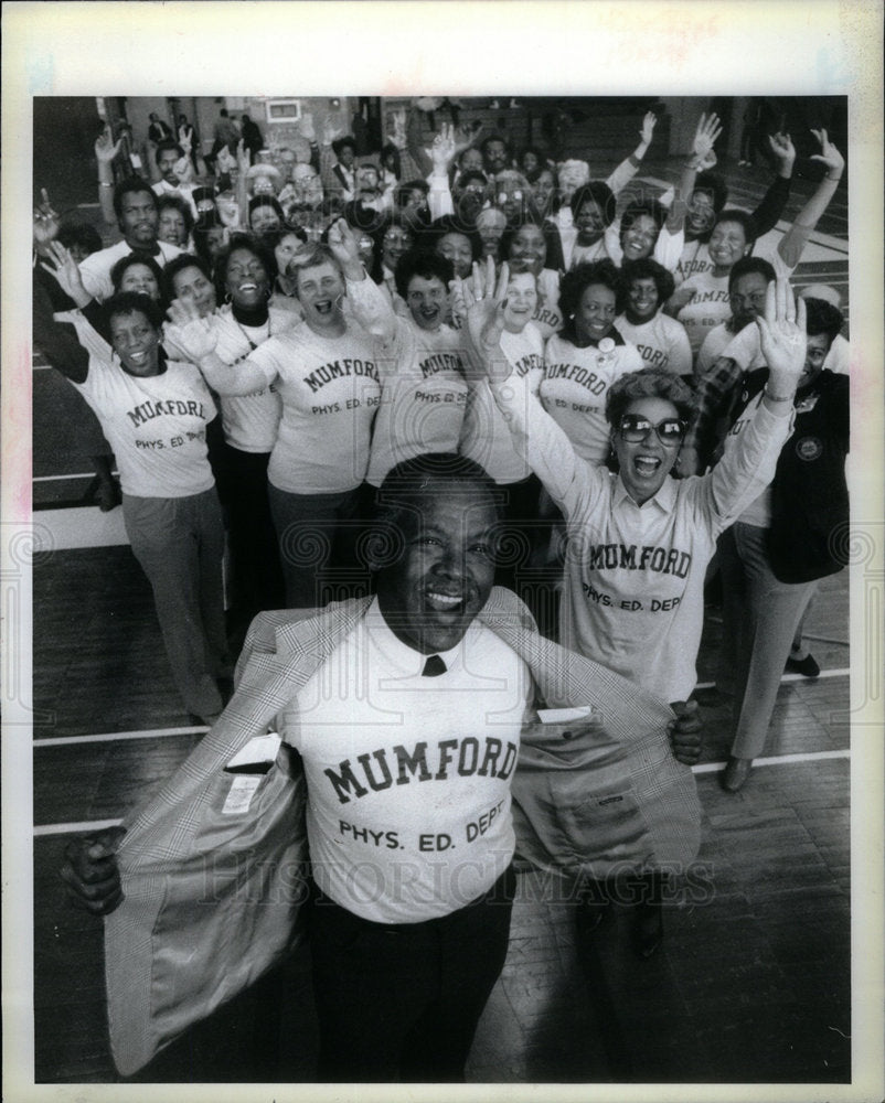 1985 Press Photo Irving Petross Mumford High School Historic Images