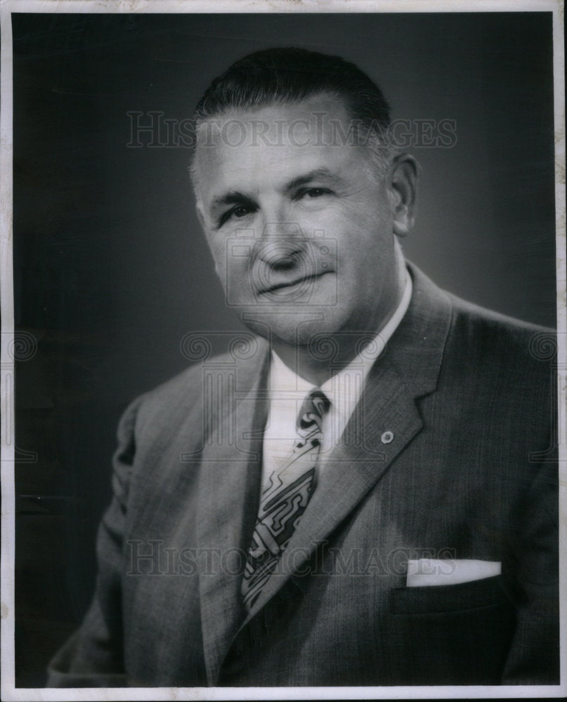 1961 Press Photo Fred Ready Detroit Edison Optimists - Historic Images