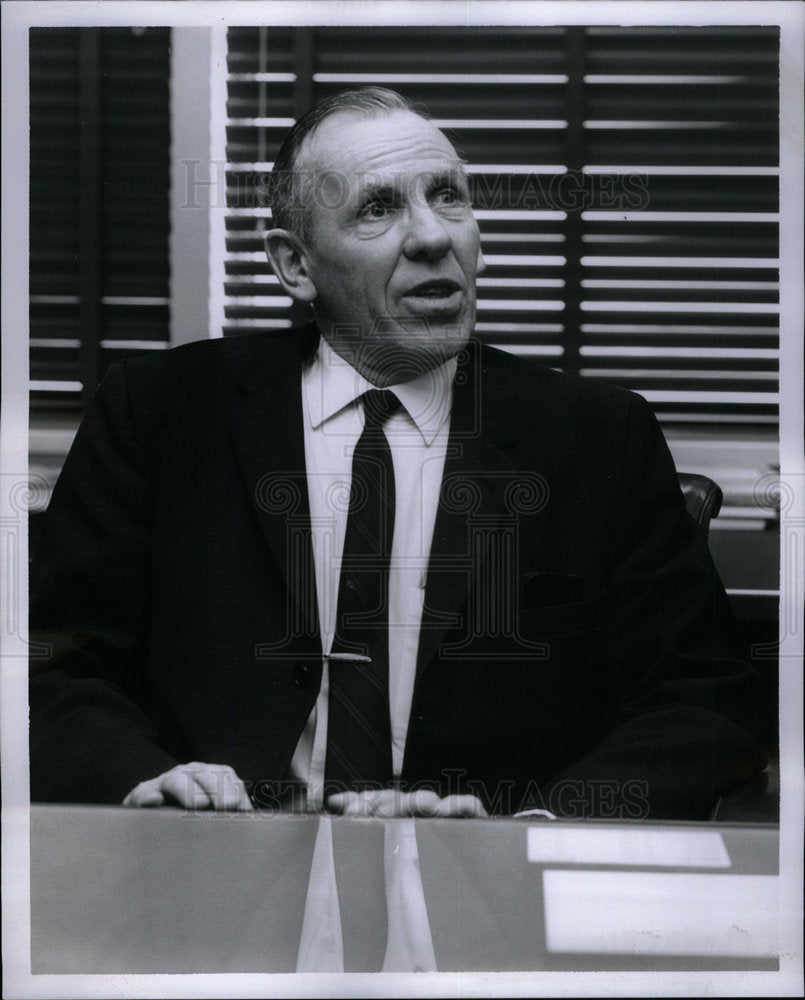 1975 Robert Reason Retirement. - DFPD64793 - Historic Images