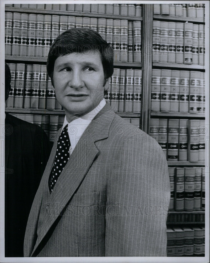 1977 James K. Robinson US Attorney sworn in - DFPD66473 - Historic Images