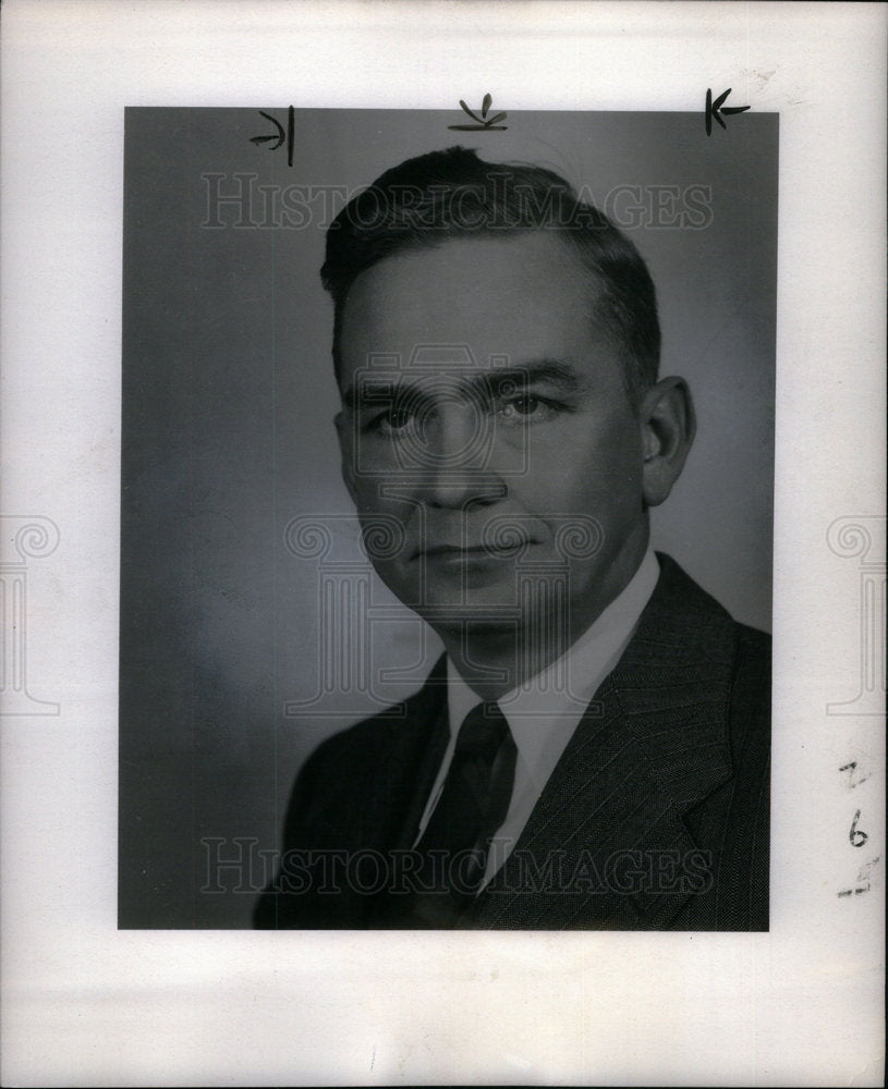 1951 Press Photo National Bank Detroit Lewis Robinson - DFPD68301- Historic Images