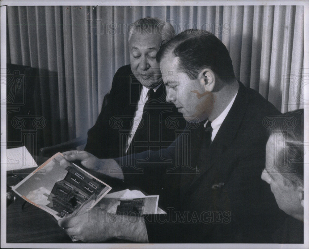 1963 Press Photo Abraham Shiffman Detroit realtor - Historic Images