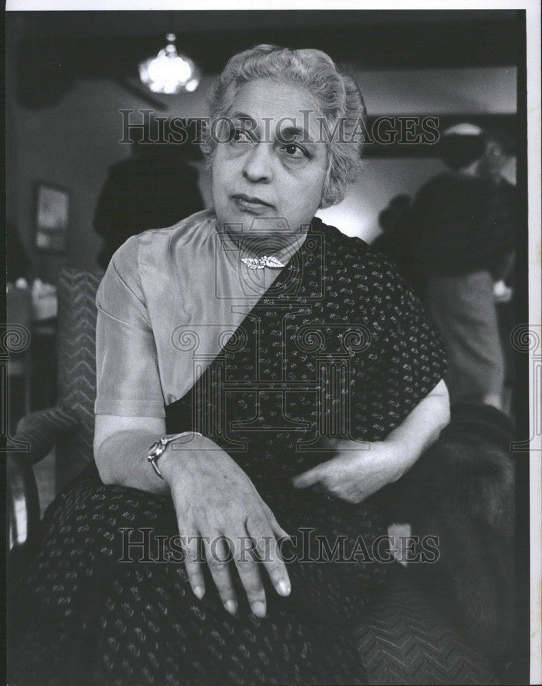 1962 Press Photo Vijaya LakshmiPanditdiplomatPolitician - Historic Images