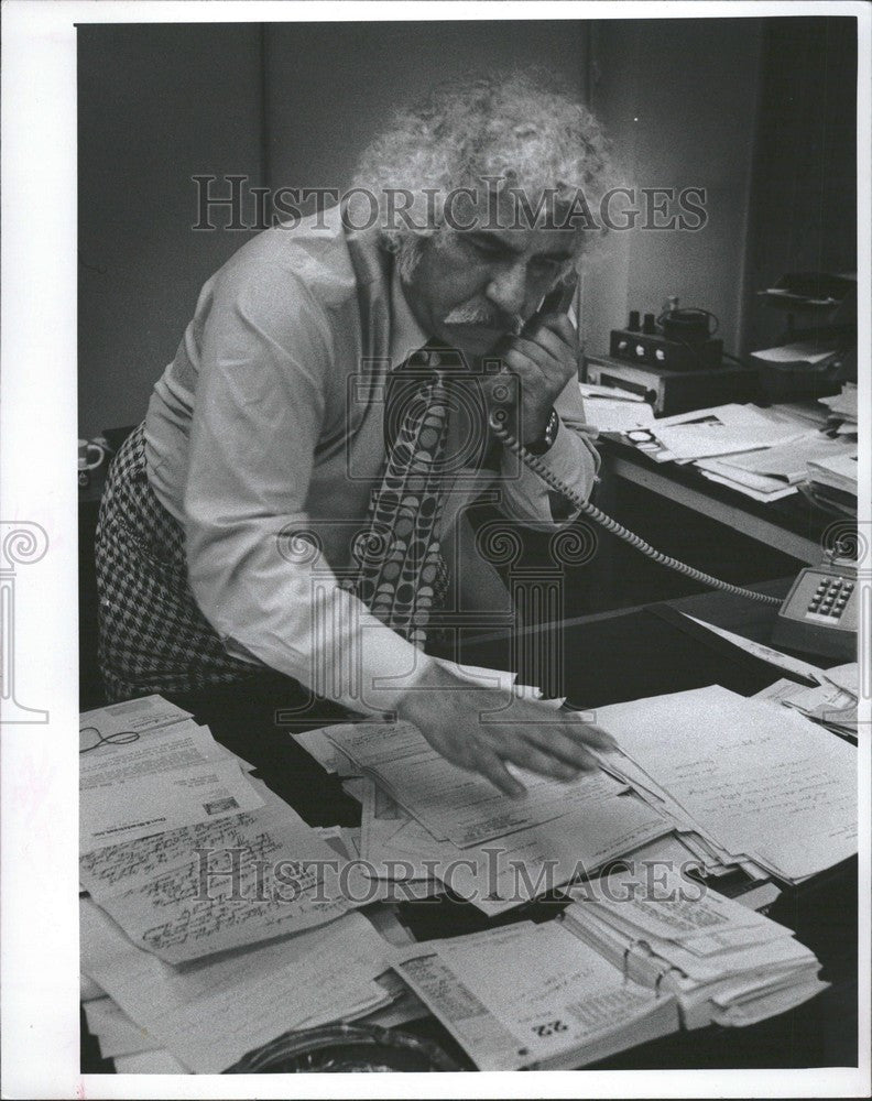 1976 Press Photo Jim Panagos radio manager - Historic Images