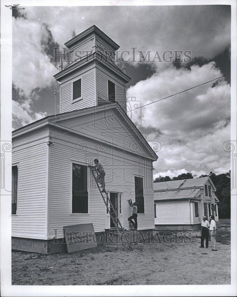 1973 Press Photo restore Mill Race Northville volunteer - Historic Images