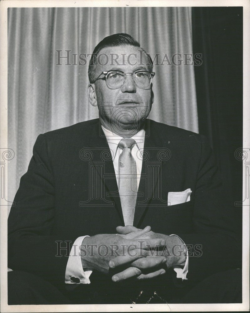 1960 Press Photo William C. Newberg defends traditional - Historic Images