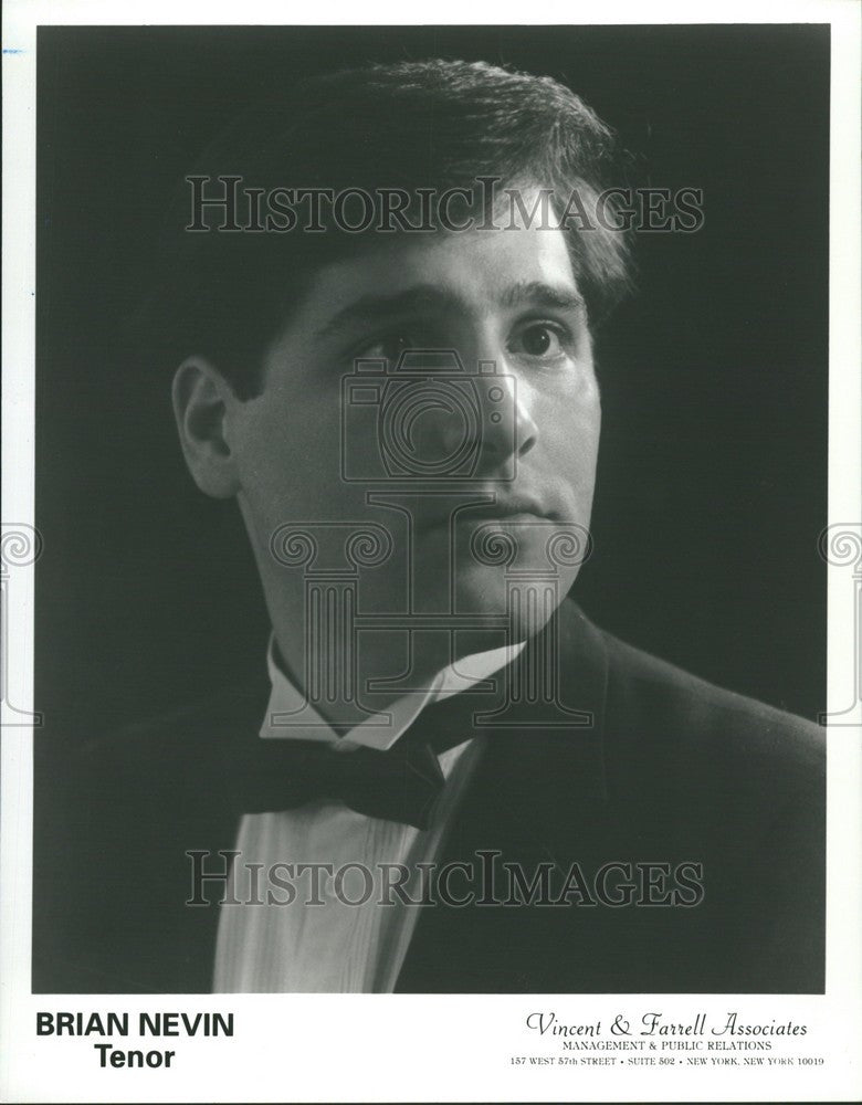 1995 Press Photo Brian Nevin Tenor Singer Musician - Historic Images