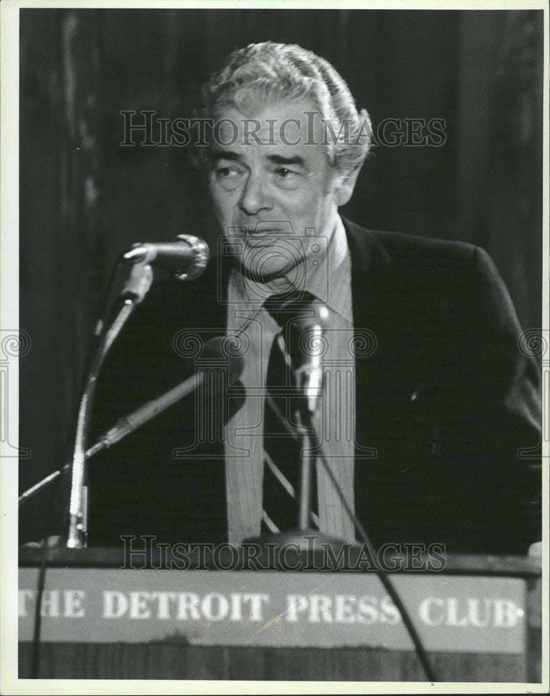 1985 Press Photo Allen Neuharth Gannett Chairman - Historic Images