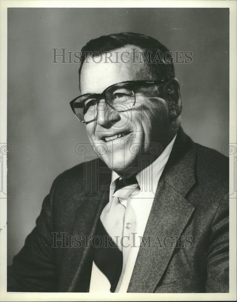 1981 Press Photo Robert C Nelson Detroit News President - Historic Images