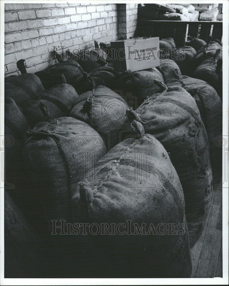 1973 Press Photo Bags Raw Pistachio Nuts - Historic Images