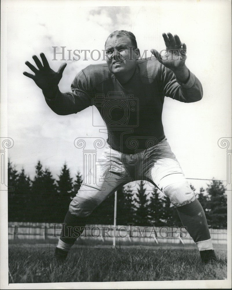 1947 Press Photo Jimmy Montgomery - footballer - Historic Images