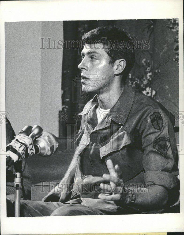 1970 Press Photo robert lawrence folk singer british - Historic Images