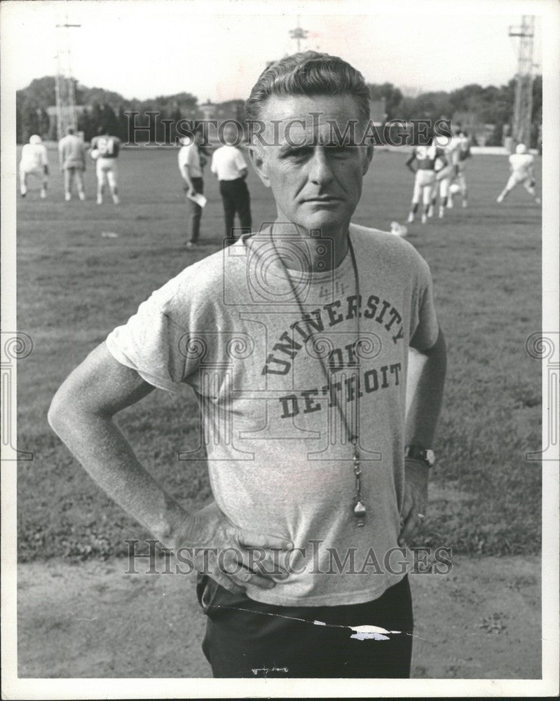 1979 Press Photo Jim Leary 4/D club football coach - Historic Images