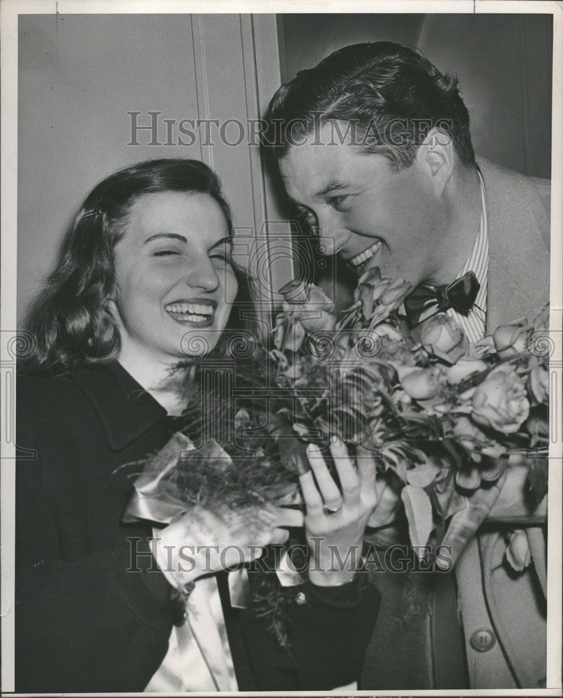 1947 Press Photo Dennis Morgan - Historic Images