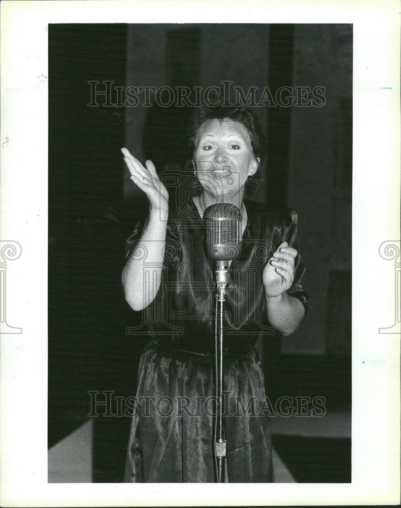 1987 Press Photo Actress Sheri Nichols Piaf - Historic Images