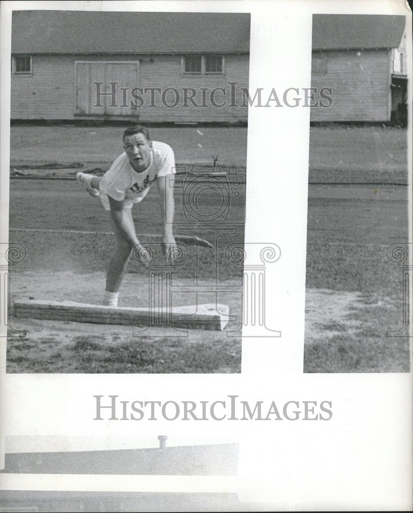 1953 Press Photo Parry O&#39;Brien Shot Put Olympic Gold - Historic Images