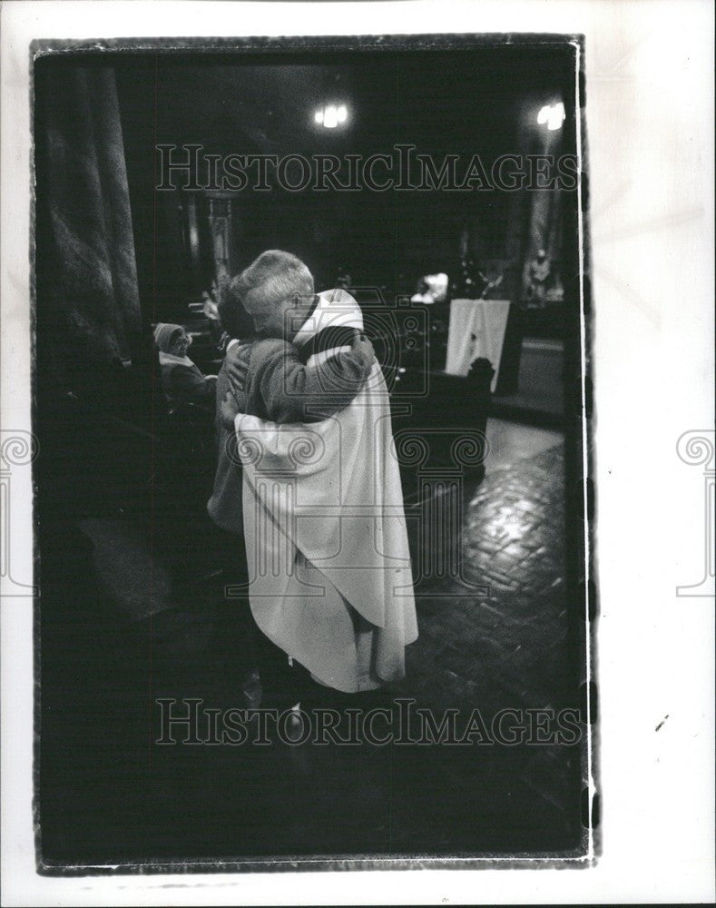 1969 Press Photo Father Bob Morand,St. Theresa of Avila - Historic Images