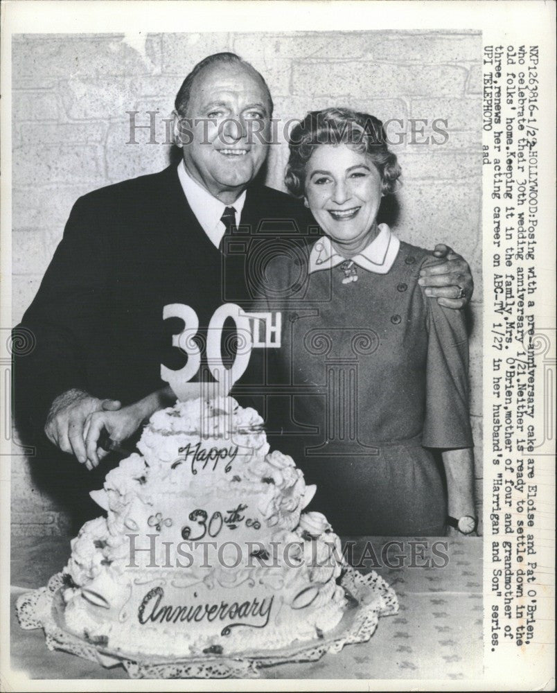 1961 Press Photo Eloise and Pat O&#39;Brien anniversary - Historic Images