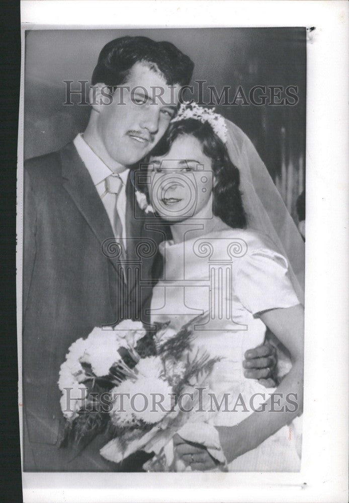 1958 Press Photo Patrick Sean O&#39;Brien, Monique Molochon - Historic Images