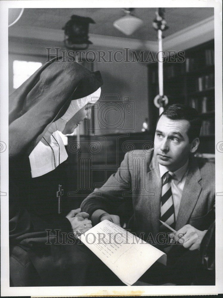 1958 Press Photo Hugh Moreland Director - Historic Images