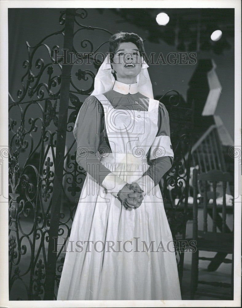 1961 Press Photo Louise O&#39;Brien Sing Along with Mitch - Historic Images