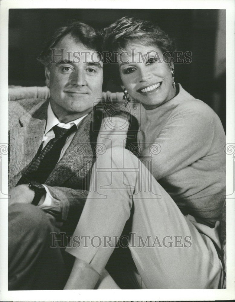 1988 Press Photo Mary Tyler Moore actress - Historic Images