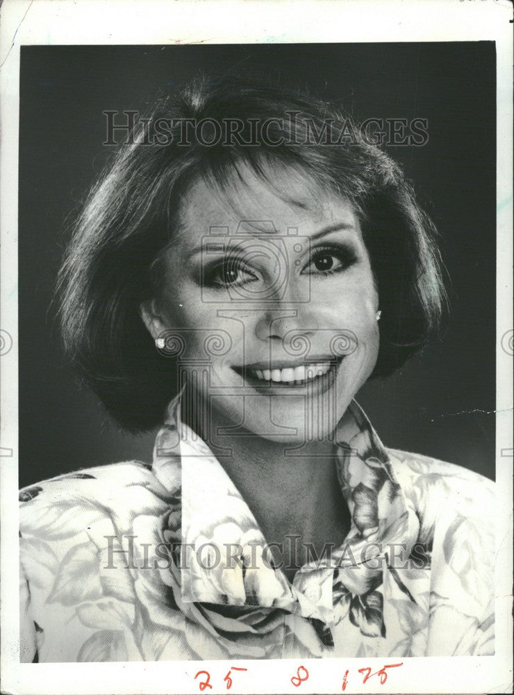 1985 Press Photo Mary Tyler Moore American actress Mary - Historic Images