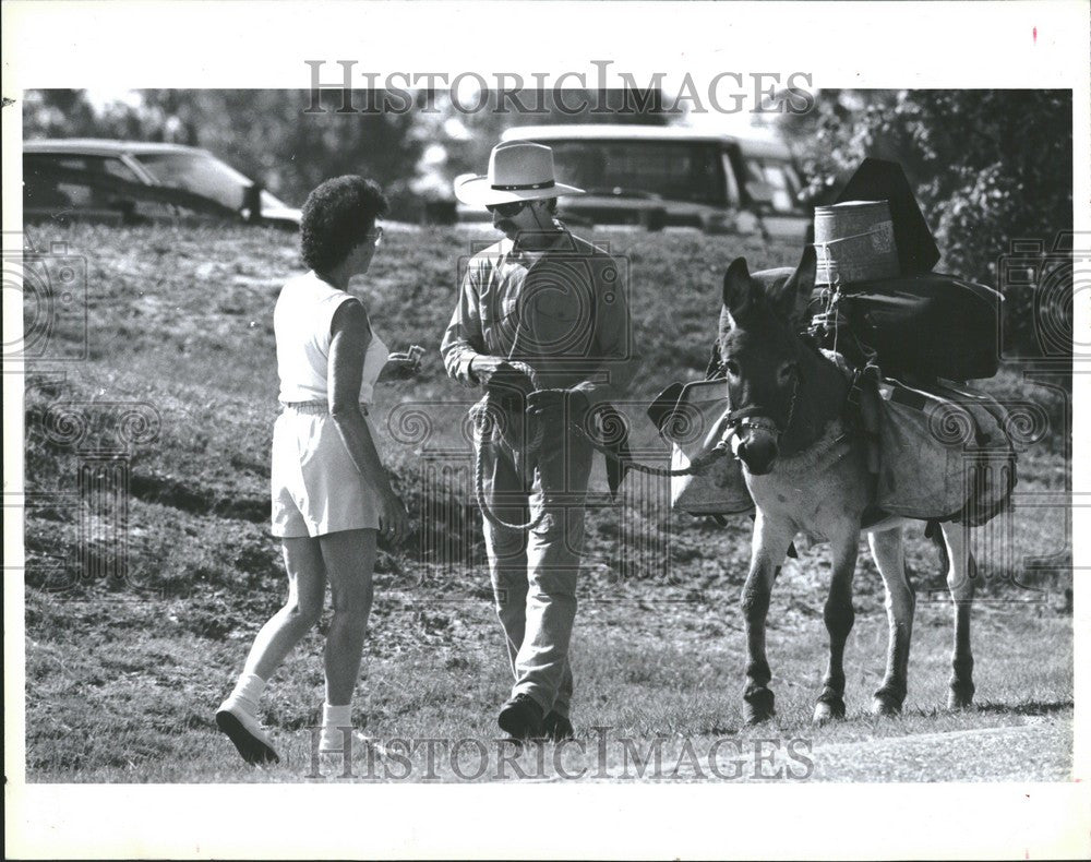 1991 Press Photo Marion Semig Russell Reed donation - Historic Images