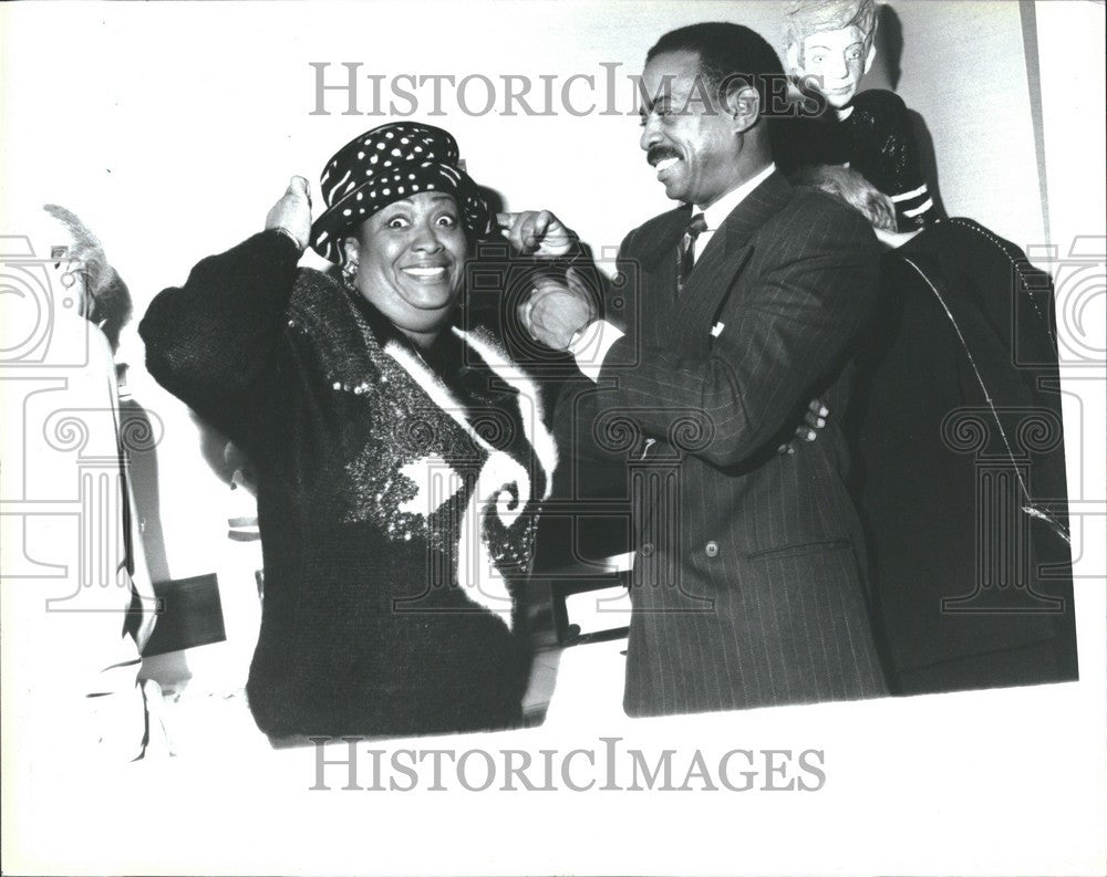 1992 Press Photo Ortheia Barnes Singer Detroit Michigan - Historic Images